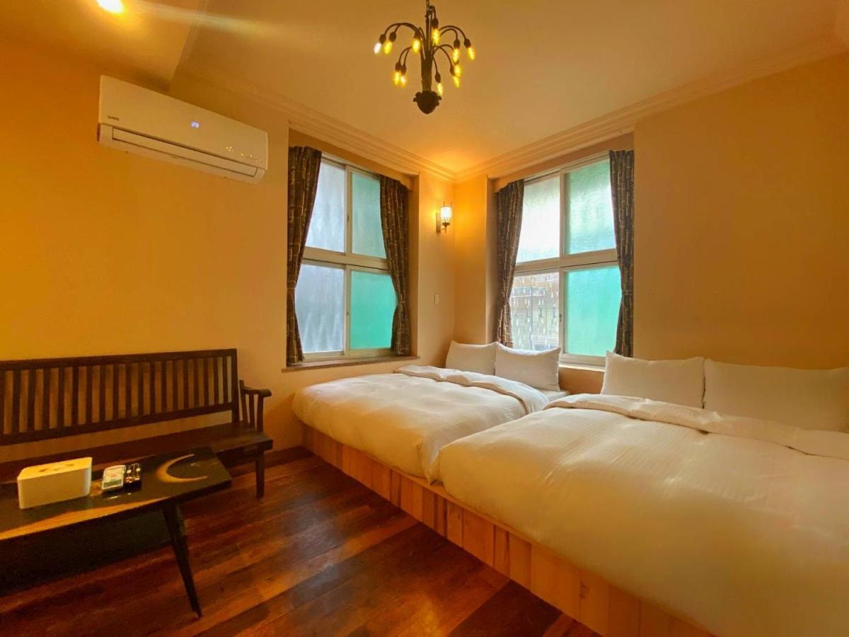 Tainan Macarthur Homestay Buitenkant foto