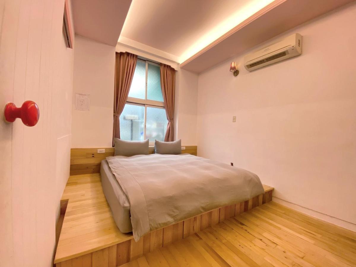 Tainan Macarthur Homestay Buitenkant foto