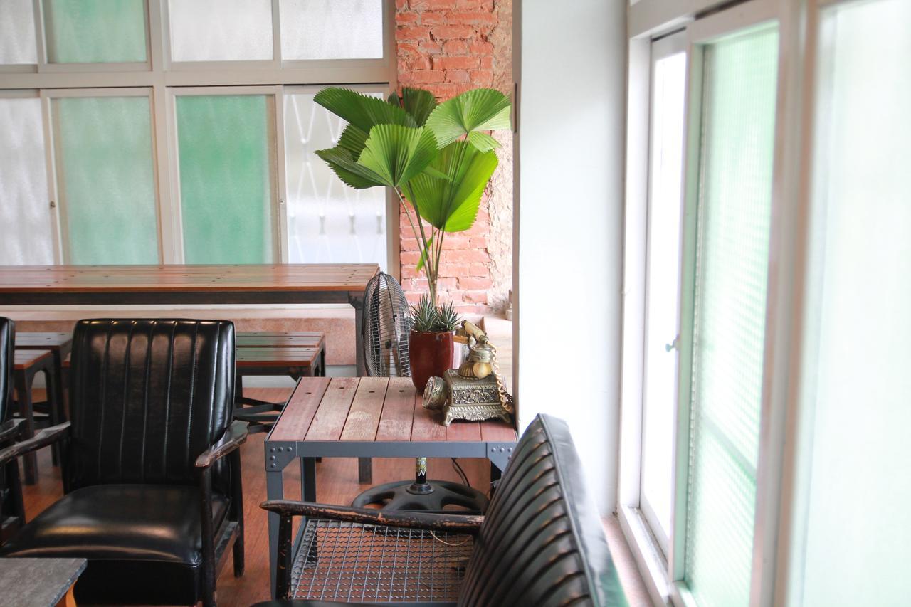 Tainan Macarthur Homestay Buitenkant foto