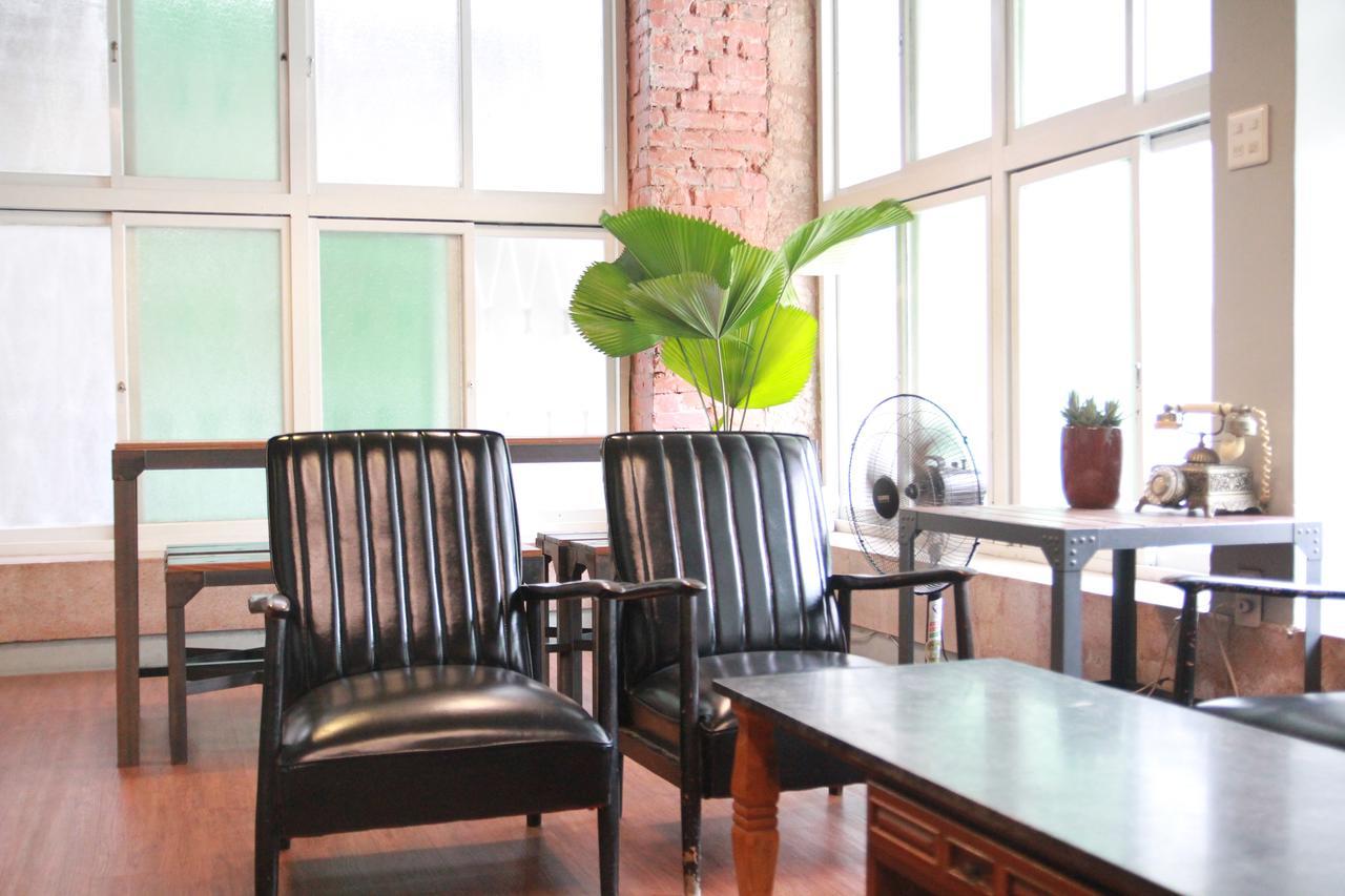 Tainan Macarthur Homestay Buitenkant foto