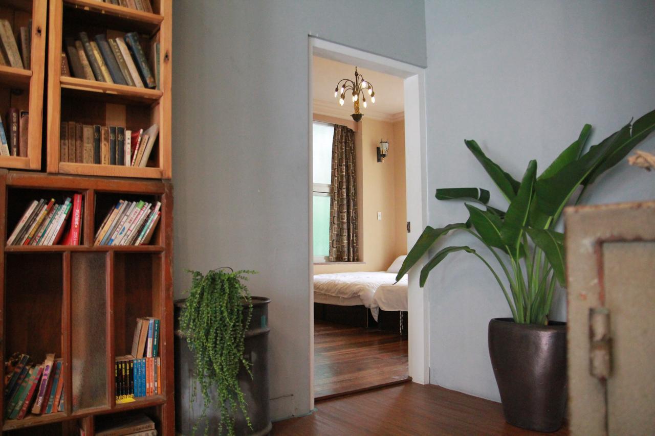 Tainan Macarthur Homestay Buitenkant foto